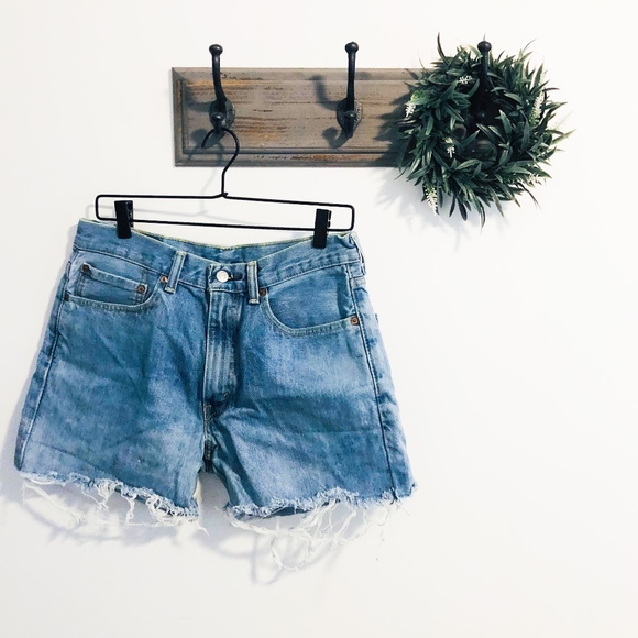 Levi's Pants - Levi Strauss Light High Rise Mom Cut Off Jeans 32